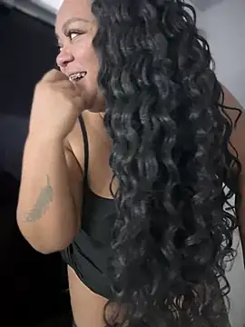 yanza2002 online show from 01/14/25, 11:27