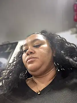 yanza2002 online show from 02/04/25, 11:38