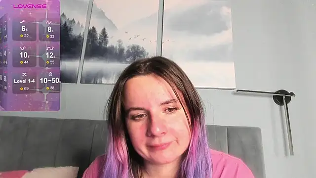 Snapshot of MilaniaCute chatting on 11/21/25, 06:50 MilaniaCute online show from 11/21/25, 06:50