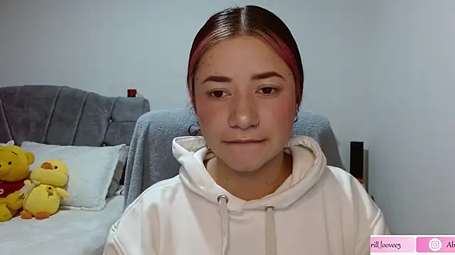 abril love2 online show from 02/06/25, 04:36