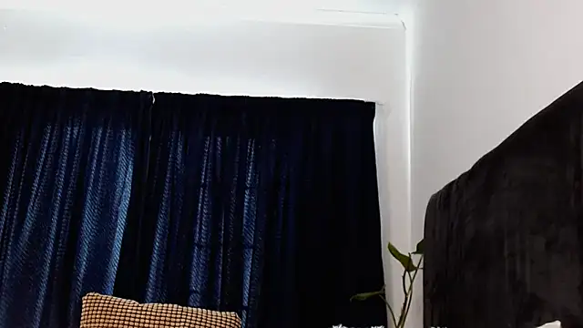 SoftRosee online show from 04/29/26, 05:55