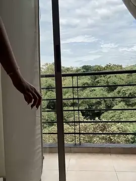 LINDA PATTY94 online show from 11/02/25, 03:36