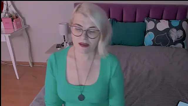 Snapshot of sabrinamacmarren chatting on 01/22/25, 03:07 sabrinamacmarren online show from 01/22/25, 03:07