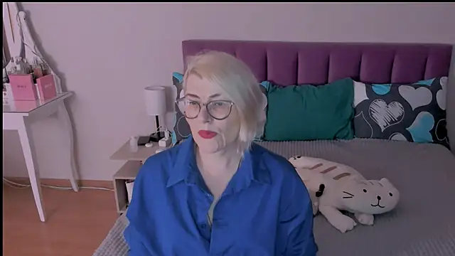 Snapshot of sabrinamacmarren chatting on 01/24/25, 05:00 sabrinamacmarren online show from 01/24/25, 05:00