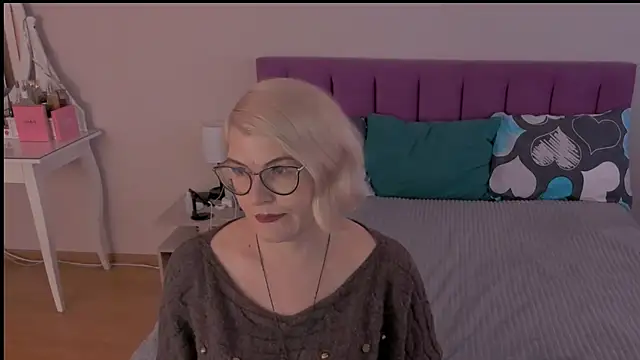 Snapshot of sabrinamacmarren chatting on 01/26/25, 11:17 sabrinamacmarren online show from 01/26/25, 11:17