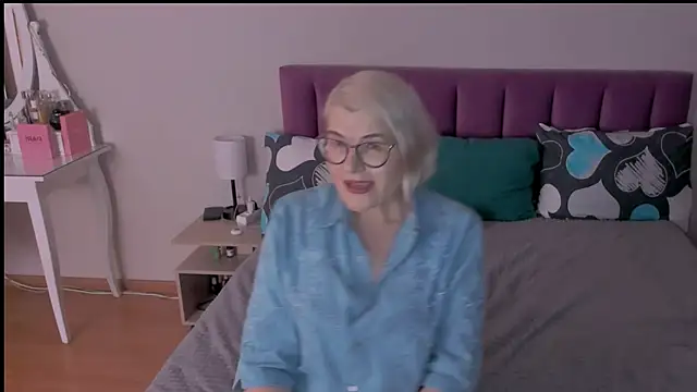 Snapshot of sabrinamacmarren chatting on 01/28/25, 03:04 sabrinamacmarren online show from 01/28/25, 03:04