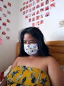 Artinah22 online show from 12/19/24, 04:45