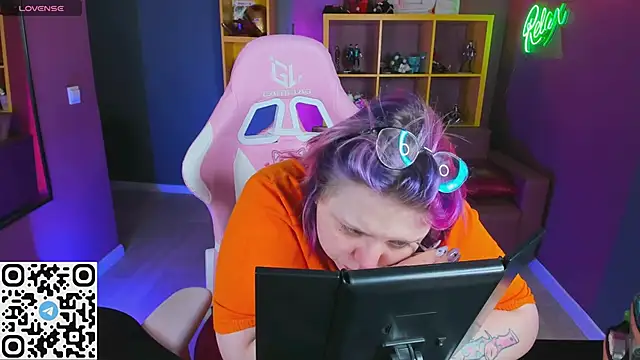 Yoki Shizuko online show from 03/08/25, 06:43