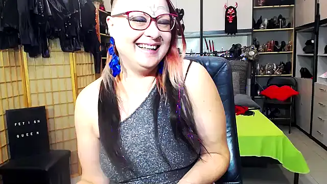 LindaDaemonX online show from 02/15/26, 08:02