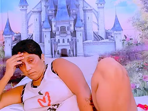 indianroxy online show from 02/11/25, 02:14