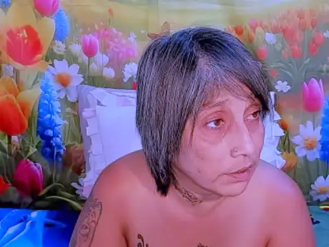 indianroxy online show from 11/19/25, 08:20