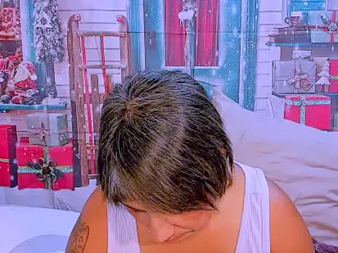 indianroxy online show from 12/04/25, 06:01