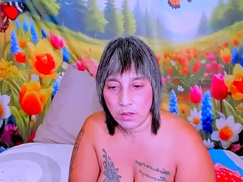 indianroxy online show from 04/17/26, 09:45