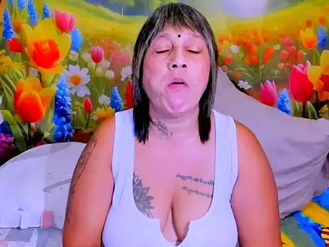 indianroxy online show from 04/21/26, 01:42