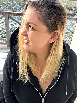 Anna Alexa online show from 02/27/25, 09:54