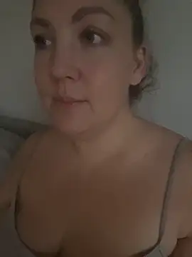 Anna Alexa online show from 11/13/25, 07:07