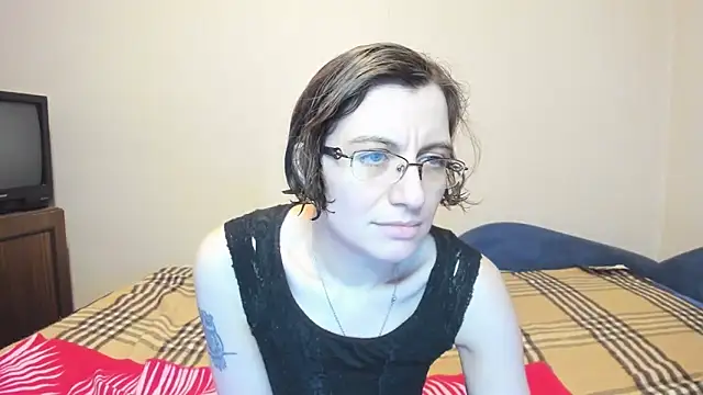 Snapshot of MarilynDream chatting on 03/05/25, 10:32 MarilynDream online show from 03/05/25, 10:32