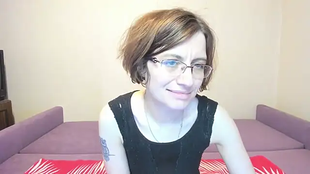 Snapshot of MarilynDream chatting on 03/21/25, 12:18 MarilynDream online show from 03/21/25, 12:18