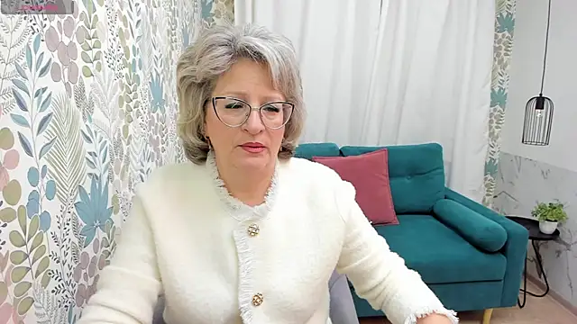 EvelynJoyful online show from 02/04/25, 05:10