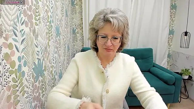 EvelynJoyful online show from 02/06/25, 05:14