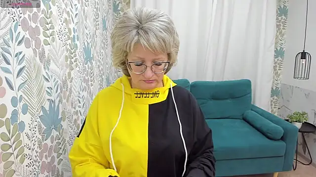 EvelynJoyful online show from 03/11/25, 05:16