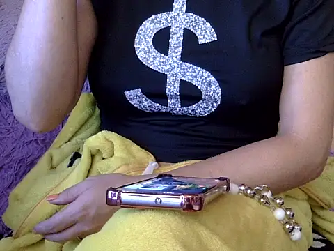 Snapshot of pamelasophia19 chatting on 07/11/26, 03:37 pamelasophia19 online show from 07/11/26, 03:37