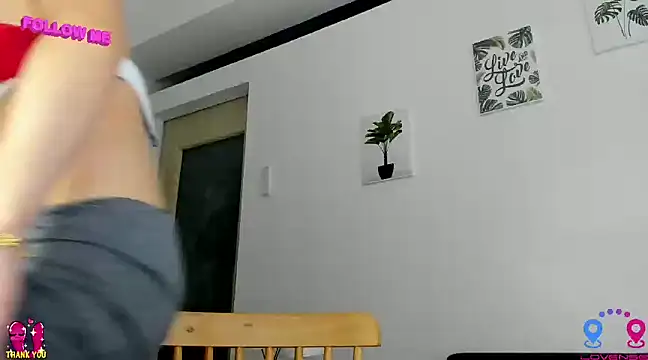 hottycrishina online show from 03/07/25, 10:13