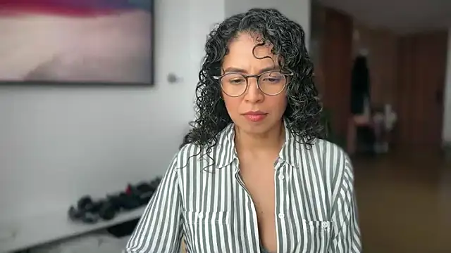 illaroom online show from 02/03/26, 07:52