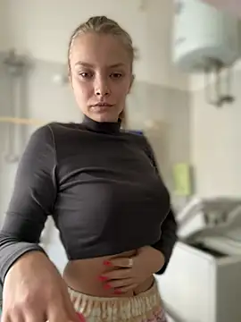 AnastasiaAniess online show from 02/02/25, 12:57