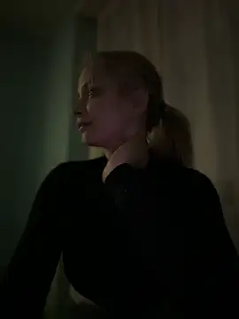 AnastasiaAniess online show from 02/04/25, 09:41