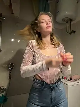 AnastasiaAniess online show from 02/26/25, 08:33