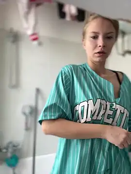 AnastasiaAniess online show from 03/13/25, 09:10