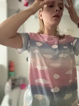 AnastasiaAniess online show from 10/29/25, 07:32