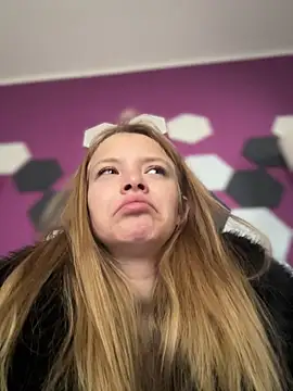 AnastasiaAniess online show from 03/07/26, 07:49