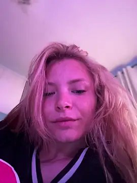 AnastasiaAniess online show from 04/02/26, 07:00