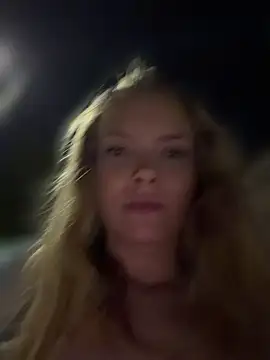 AnastasiaAniess online show from 04/17/26, 07:17