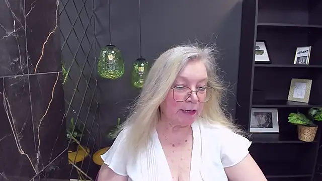 NataliMellow online show from 01/18/25, 04:31