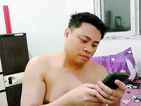 Snapshot of SirViceBoy2020 chatting on 07/06/26, 03:03 SirViceBoy2020 online show from 07/06/26, 03:03