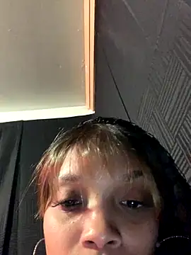 Rakiyahcharms online show from 12/17/25, 04:07