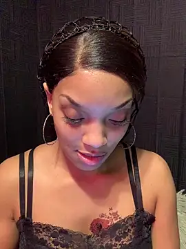 Rakiyahcharms online show from 12/18/25, 05:13