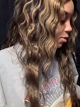 Rakiyahcharms online show from 02/01/26, 04:00