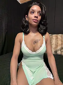 Rakiyahcharms online show from 04/23/26, 06:36