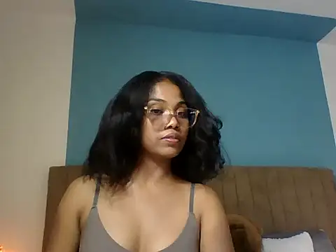 naya86 online show from 11/11/25, 12:27