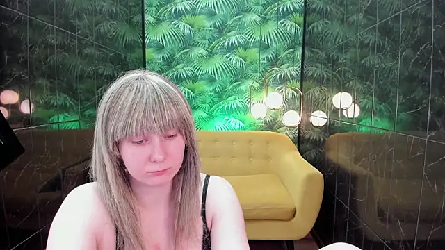 Snapshot of AlanaDreamy chatting on 01/12/25, 06:49 AlanaDreamy online show from 01/12/25, 06:49