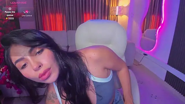 Sarah Stone  online show from 04/21/26, 08:12