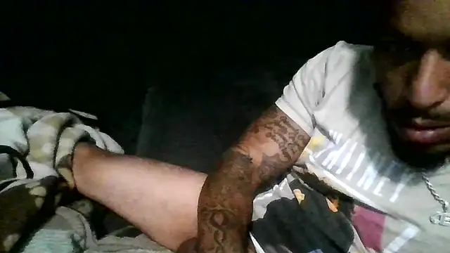 Snapshot of BigWayneBabyXXX chatting on 10/15/25, 01:11 BigWayneBabyXXX online show from 10/15/25, 01:11