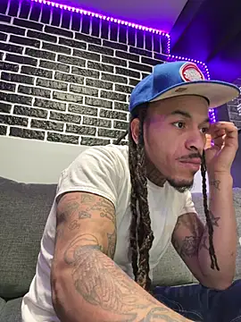 Snapshot of BigWayneBabyXXX chatting on 03/02/26, 05:08 BigWayneBabyXXX online show from 03/02/26, 05:08