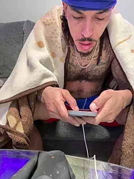 Snapshot of BigWayneBabyXXX chatting on 03/02/26, 01:07 BigWayneBabyXXX online show from 03/02/26, 01:07