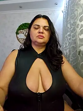 Snapshot of littleRikka chatting on 09/17/25, 07:26 littleRikka online show from 09/17/25, 07:26