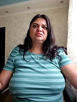 Snapshot of littleRikka chatting on 09/30/25, 08:52 littleRikka online show from 09/30/25, 08:52